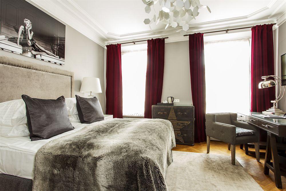 St. Petersbourg Hotel - Small Luxury Hotels Of The World Tallin Exterior foto